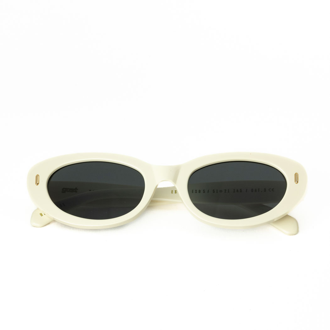 essi eggshell 51 21_1 GAST Essi
