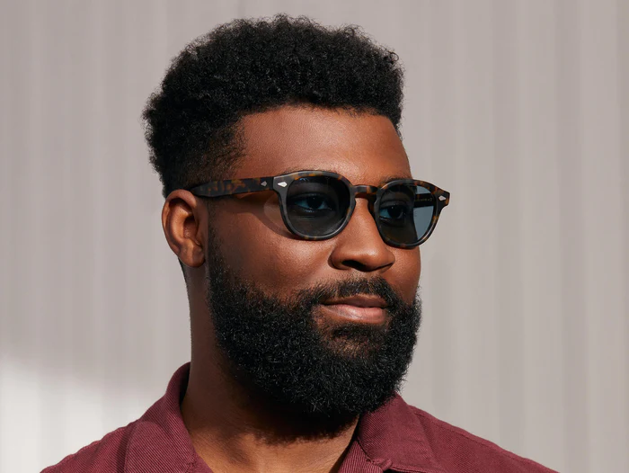 lemtosh-sun-model-pos-9_995ea13b-5e61-4c9c-a254-d2a818f66892_700x Moscot LEMTOSH SUN - Ruby